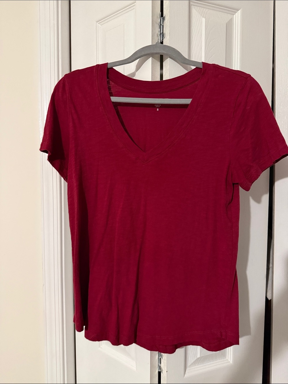 LOFT Short Sleeve V-Neck Tee - Berry Red
